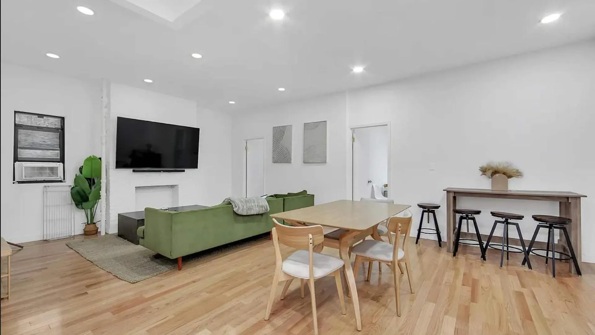 51-1A Renovated 3Br 2Bath Prime Soho Apartment New York