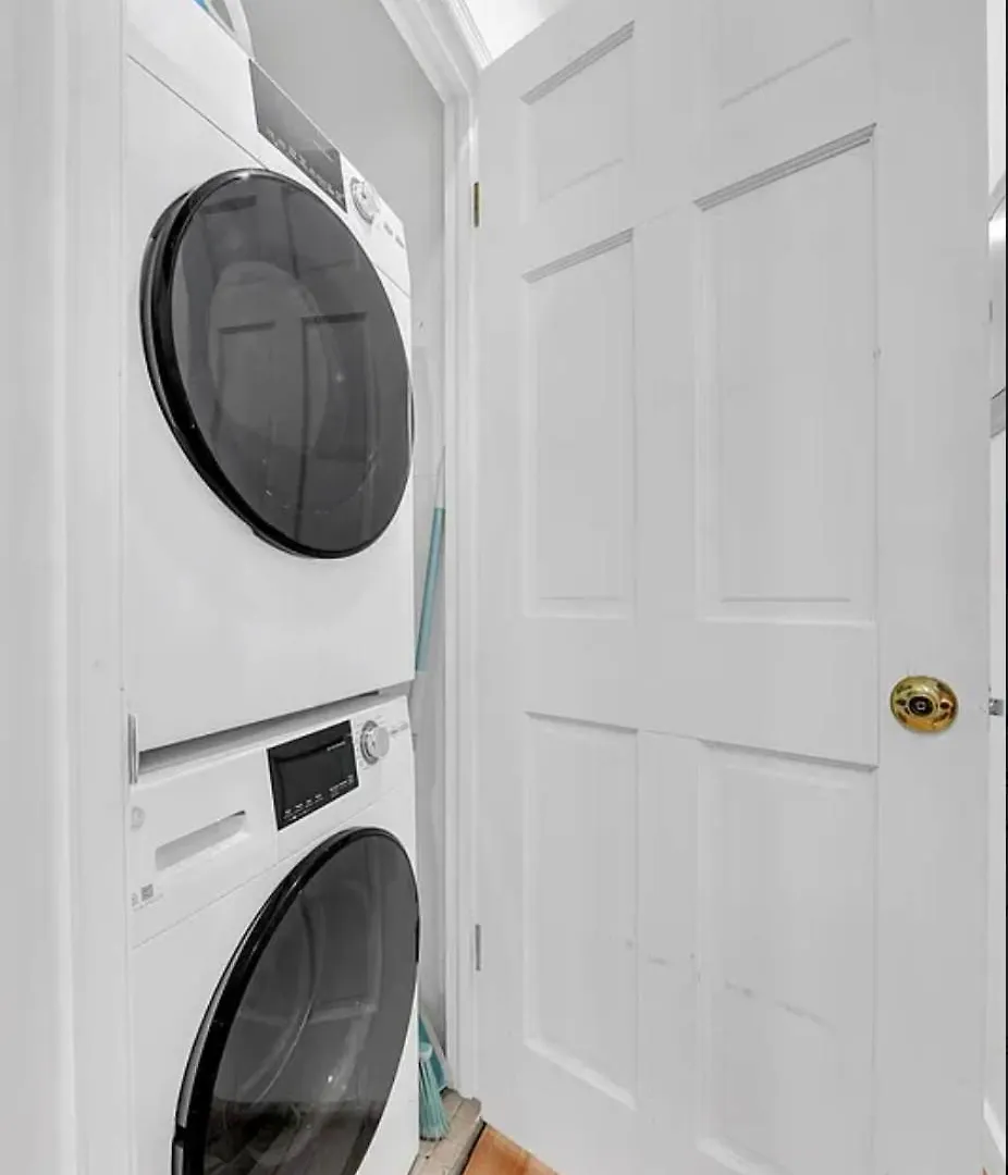 51-1A Renovated 3Br 2Bath Prime Soho Apartment New York